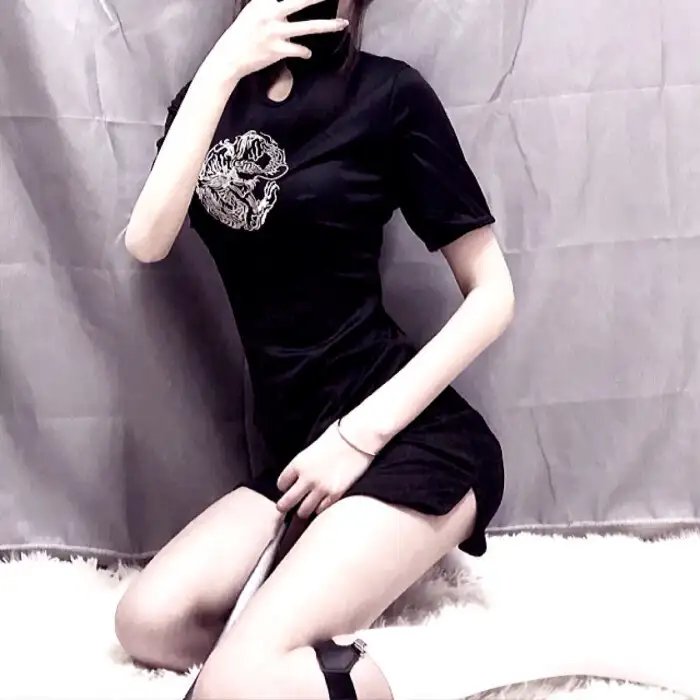 毋愿五楼上的邻居